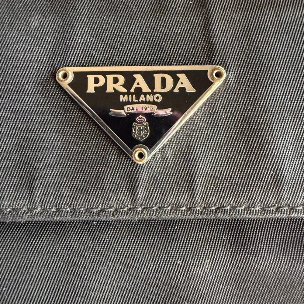 Prada Tri-Fold Wallet Vintage Minimalist Designer OS 1990s BlackQuiet Luxury